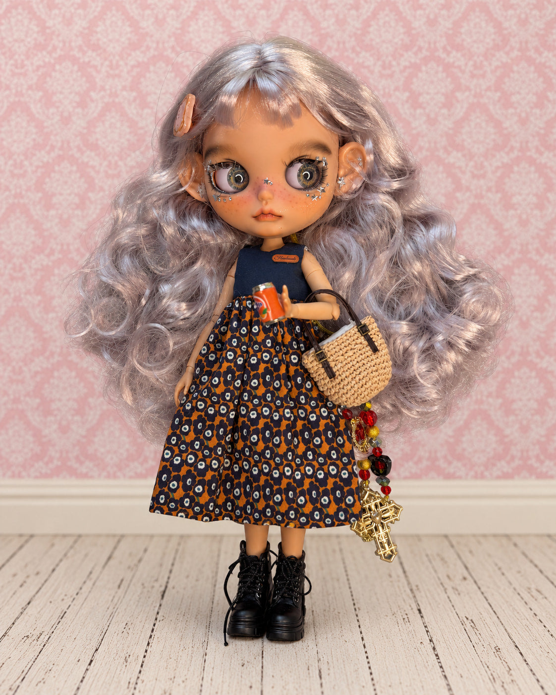 Silver — AI-edited full-body studio presentation based on actual doll photographs. Pink scenery is not included; see real photographs and video for actual item details and condition.